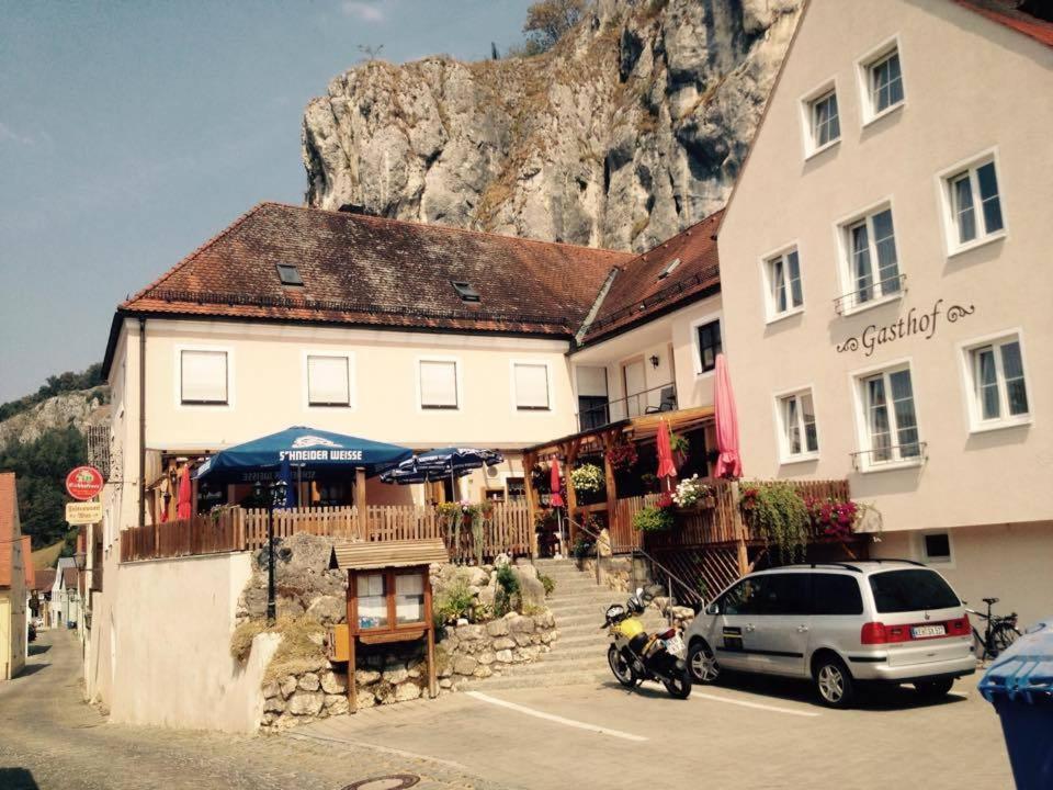 Auberge Gasthaus Felsenwastl Essing, Unterer Martkt 19, 93343 Essing