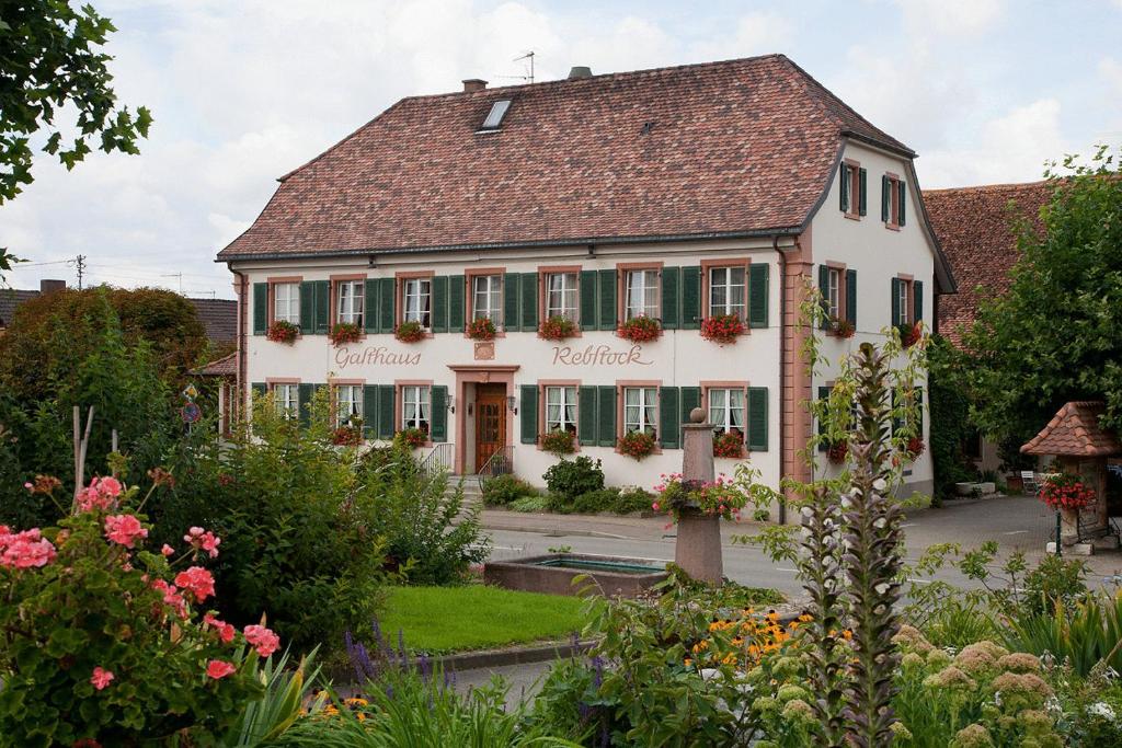 Maison d'hôtes Gasthaus Rebstock Egringen Kandernerstraße 21, 79588 Efringen-Kirchen