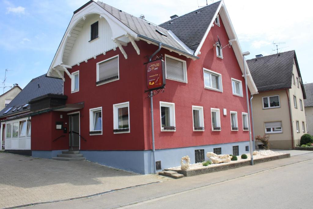 Auberge Gasthaus Sonne Friedhofstraße 17, 89188 Merklingen