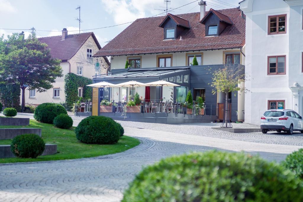 Maison d'hôtes Gasthaus und Pension Zur Linde Lindenplatz 5, 88430 Rot an der Rot