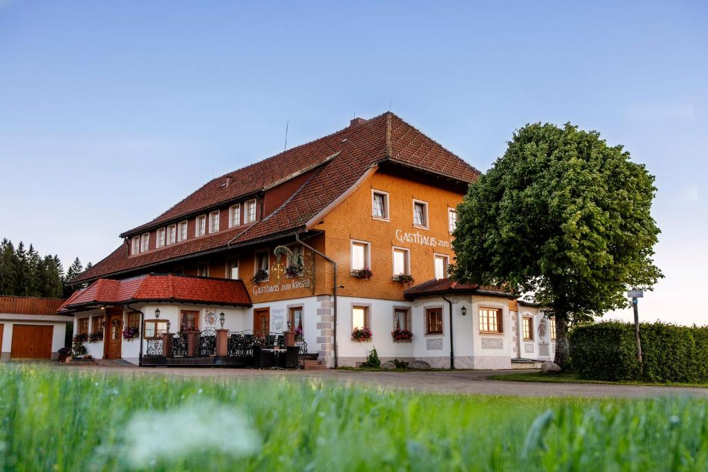 Maison d'hôtes Gasthaus Zum Kreuz Hohlengraben 1, 79274 Sankt Märgen