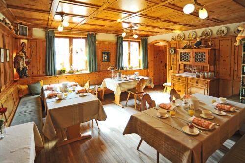 Hôtel Gasthaus Zur Krone 1 Miltenberger Straße Großheubach