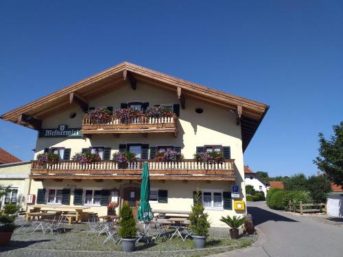 Gasthof Mesnerwirt Neukirchen am Teisenberg allemagne