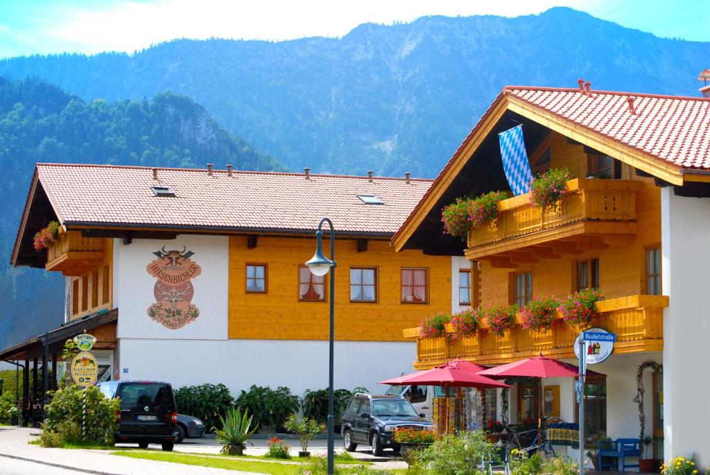 Hôtel Gasthof-Metzgerei Hirschbichler - Chiemgau Karte Traunsteiner Straße 25, 83334 Inzell