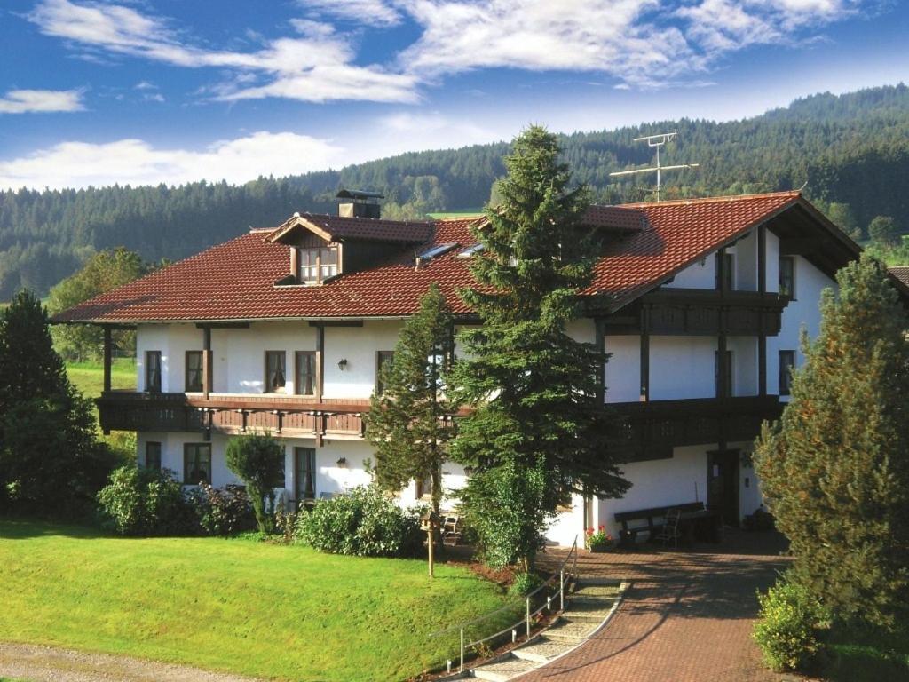 Maison d'hôtes Gasthof-Pension-Kraus Lindenau 24, 94250 Achslach