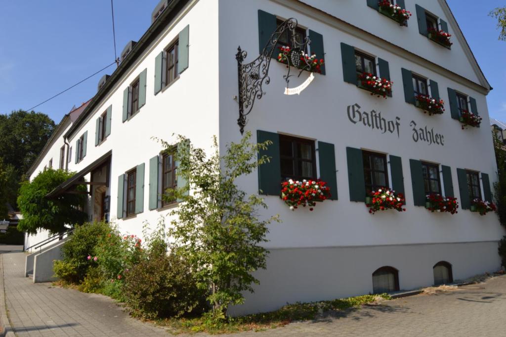 Hôtel Gasthof Zahler Augsburger Strasse 69, 89365 Röfingen