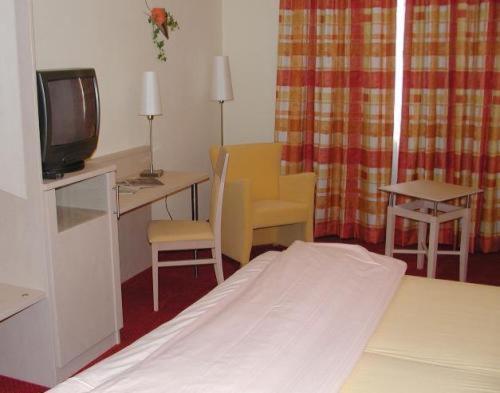 Maison d'hôtes Gasthof zum Brunnen Brunnenplatz 1 Mörnsheim