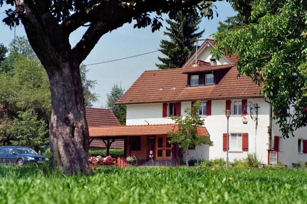 Maison d'hôtes Gasthof zum Hirsch Argenstraße 29, 88099 Neukirch