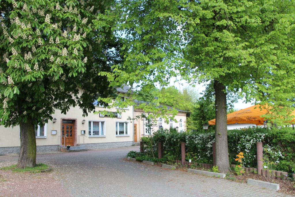 Hôtel Gasthof Zur Friedenseiche Dorfstraße 29, 02999 Lohsa