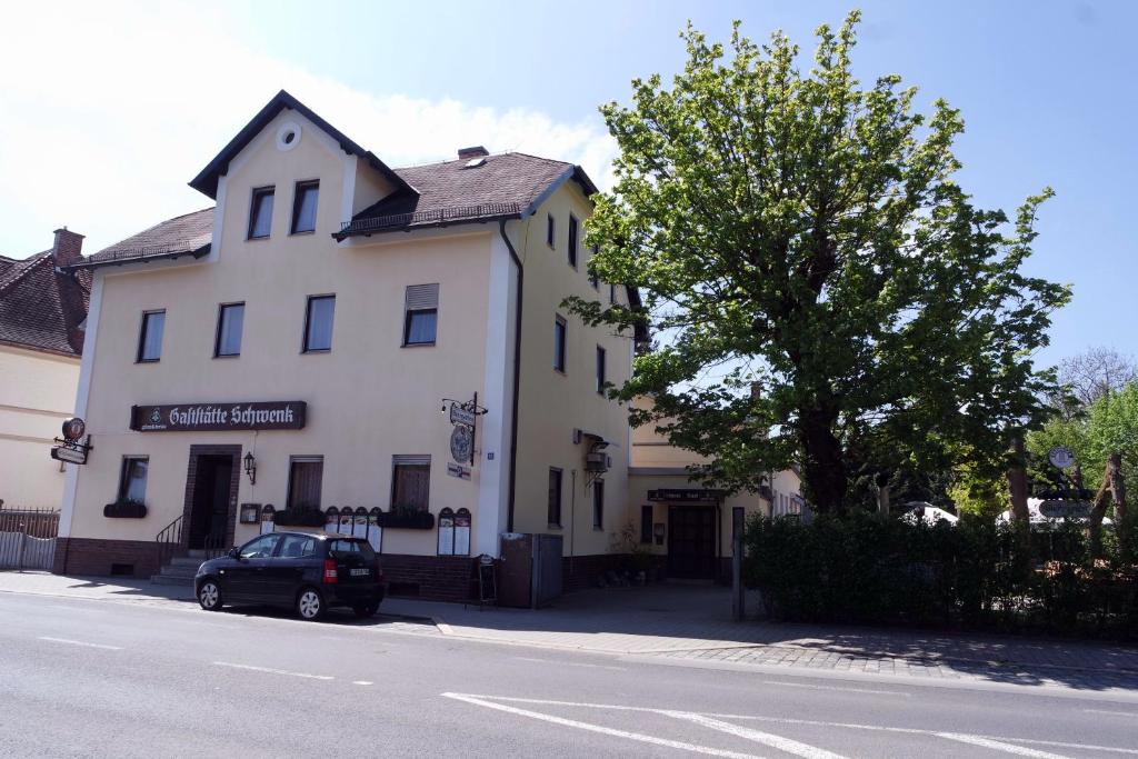 Auberge Gaststätte Schwenksaal Pottensteiner Strasse 12, 95447 Bayreuth