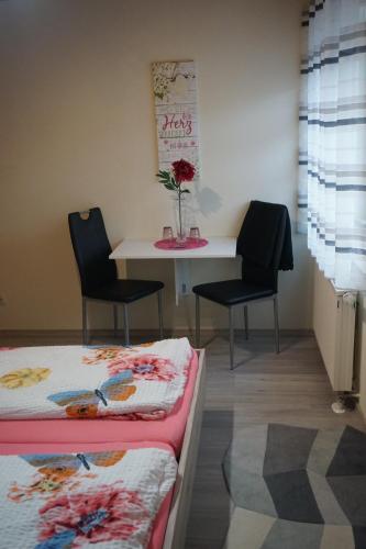 B&B / Chambre d'hôtes Gegg`s Fe-Wo oder Doppelzimmer 9 Auenweg Dollnstein