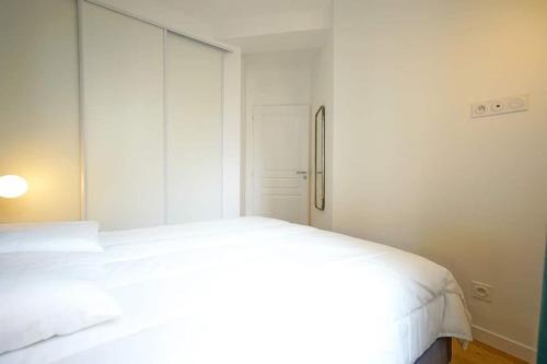 GemBnB Luxury Apartments - Commines 3 Paris france