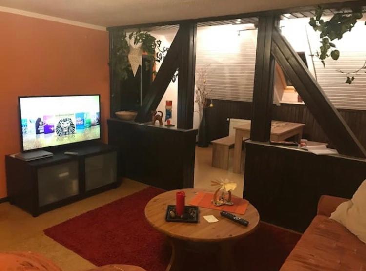 Appartement Gemütliche 3 Raum Wohnung im Dachgeschoss 15 Annaberger Straße, 09427 Ehrenfriedersdorf