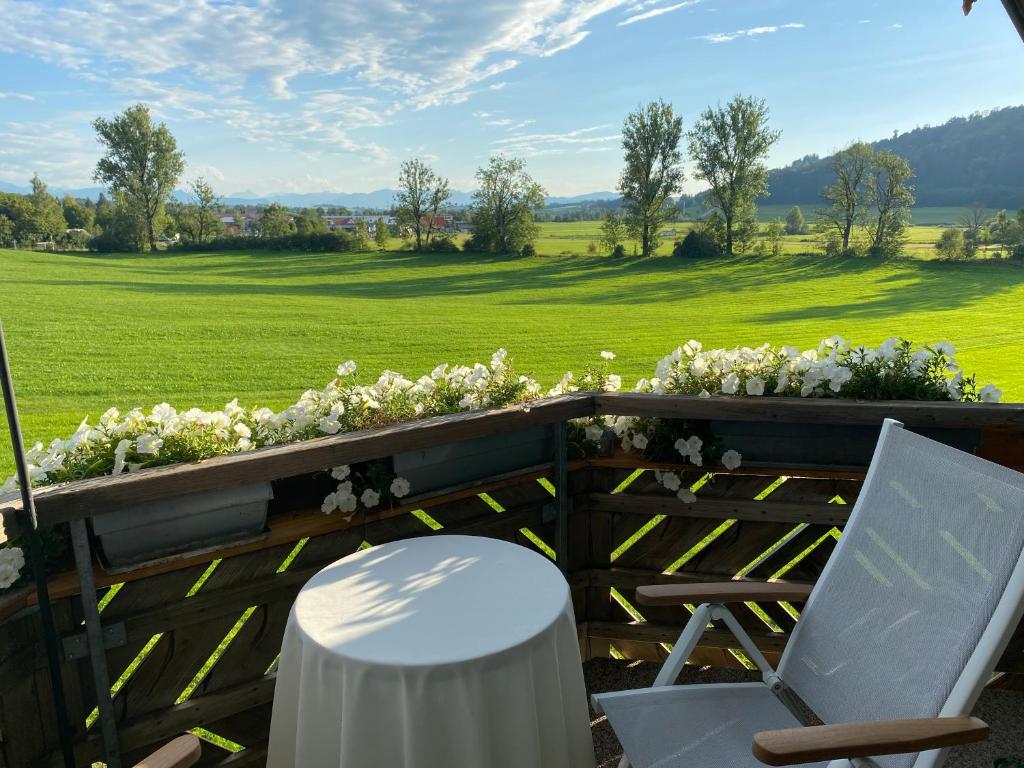 Appartement Gemütliche Wohnung mit Ofen und Naturblick Günzacher Straße 22, 87499 Wildpoldsried