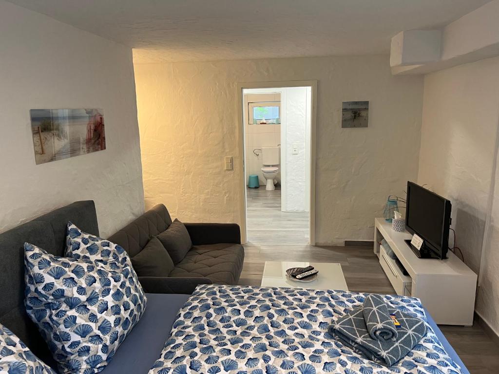 Appartement Gemütliches Appartement in Lohmar-Wahlscheid Rosaueler Weg 31 Kellergeschoss, 53797 Lohmar