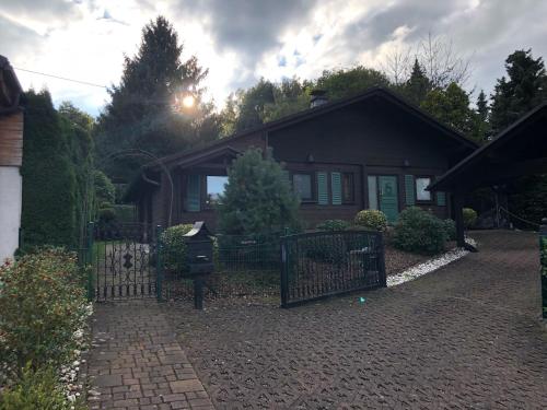 Maison de vacances Gemütliches Holzhaus in idyllischer Lage 24 Ennenbach Ruppichteroth