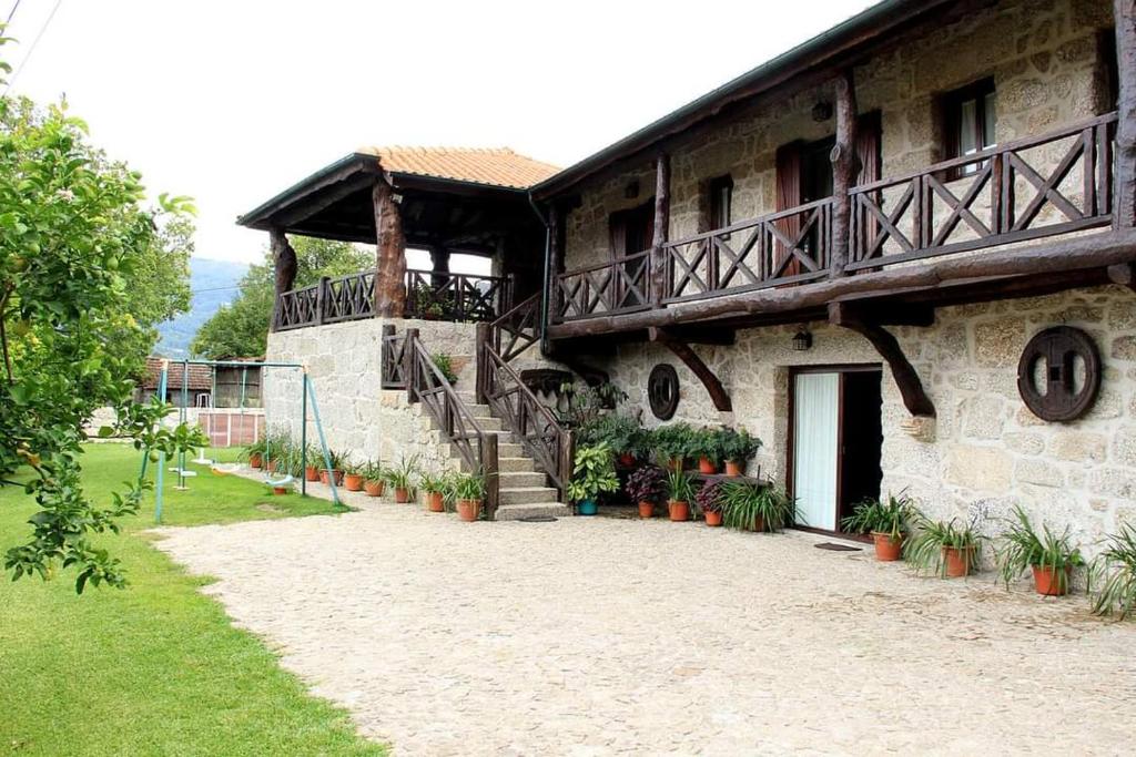 Maison de vacances Gerês - Casa do Paço Rua das Alminhas do Canhoto nº585, 4845-020 Rio Caldo