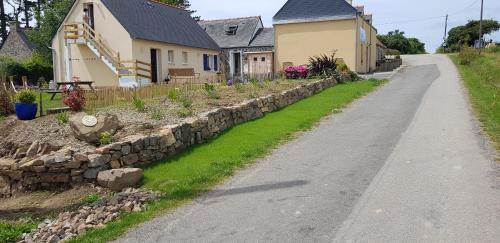 GÎTE 200 M BORD DE MER SUR GR34 Roscanvel france