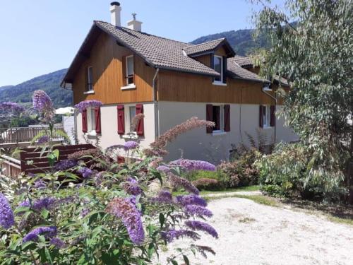 Gîte 3* de 10 pers avec vue sur montagnes Allevard france