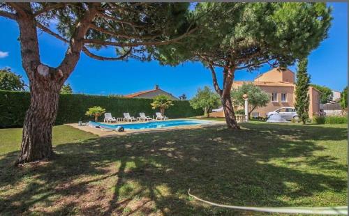 Gîte 3 étoiles 300m plage piscine privée grand jardin Châtelaillon-Plage france