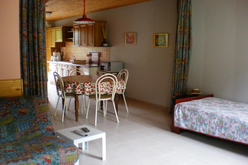 Maison de vacances gîte 3 personnes 5 La Petite Londe, 14112 Biéville-Beuville