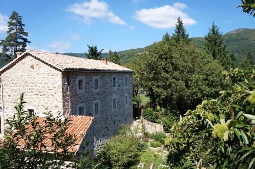 Gîte **** \ Saint-Julien-du-Gua france