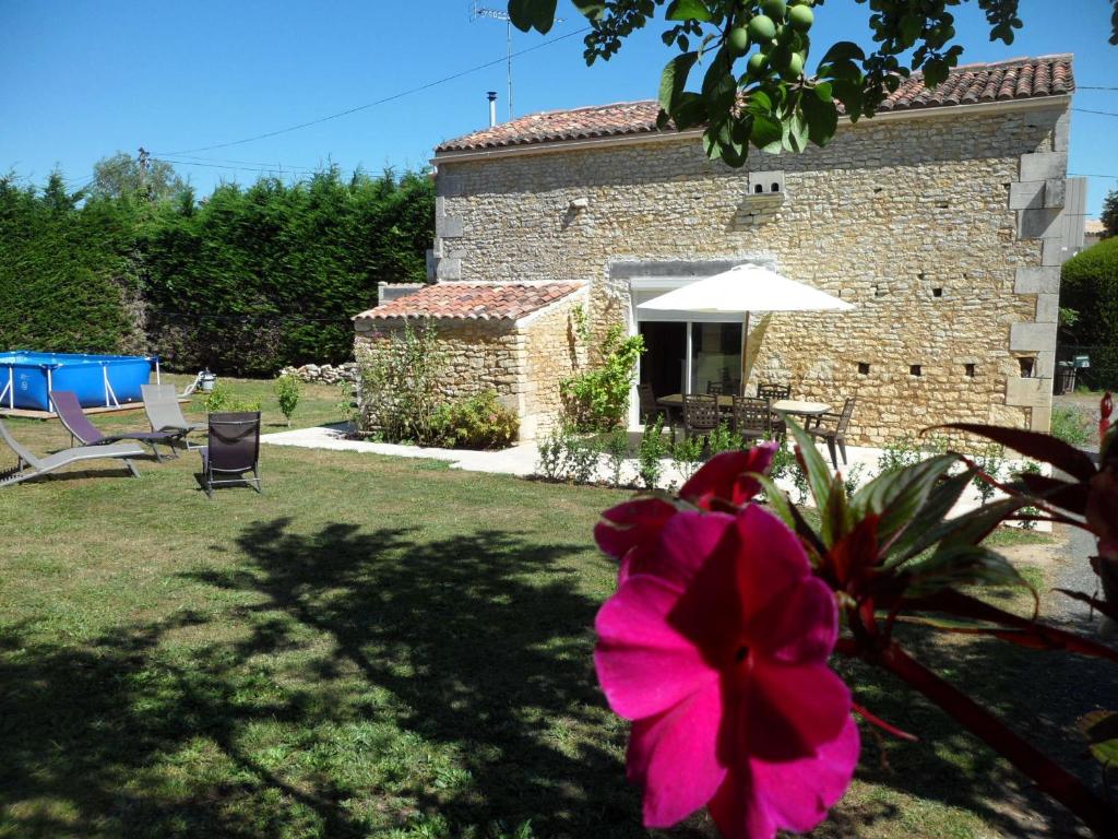 Maison de vacances Gîte \ 9 impasse de langlade, 17120 Thaims