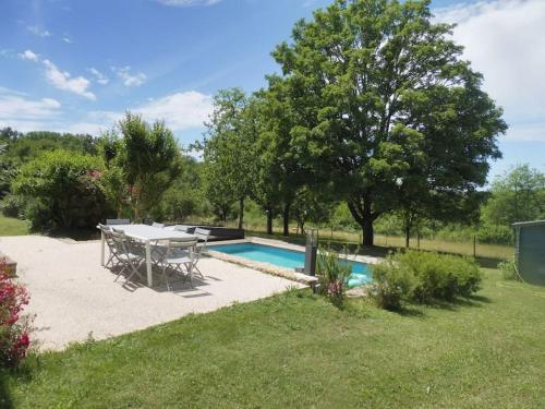Maison de vacances Gîte à la ferme avec piscine Chemin de Costeraste Varneil