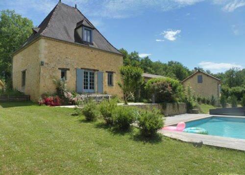 Gîte à la ferme avec piscine Varneil france
