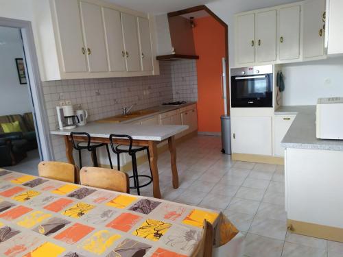 Maison de vacances Gîte Aouze, 4 pièces, 6 personnes - FR-1-589-38 275, rue du They Aouze