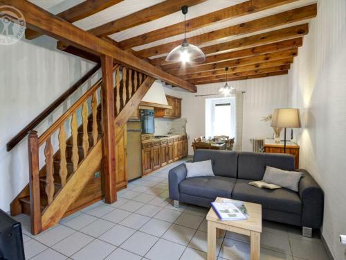 Maison de vacances Gîte Apinac, 3 pièces, 4 personnes - FR-1-496-122 179 chemin de Vignal Apinac