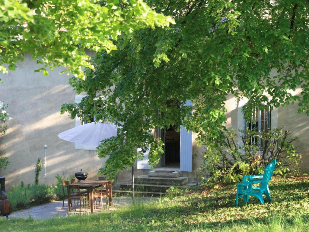 Maison de vacances Gîte Arfeuilles, 3 pièces, 4 personnes - FR-1-489-380 3 route de Chatel Montagne, 03120 Arfeuilles