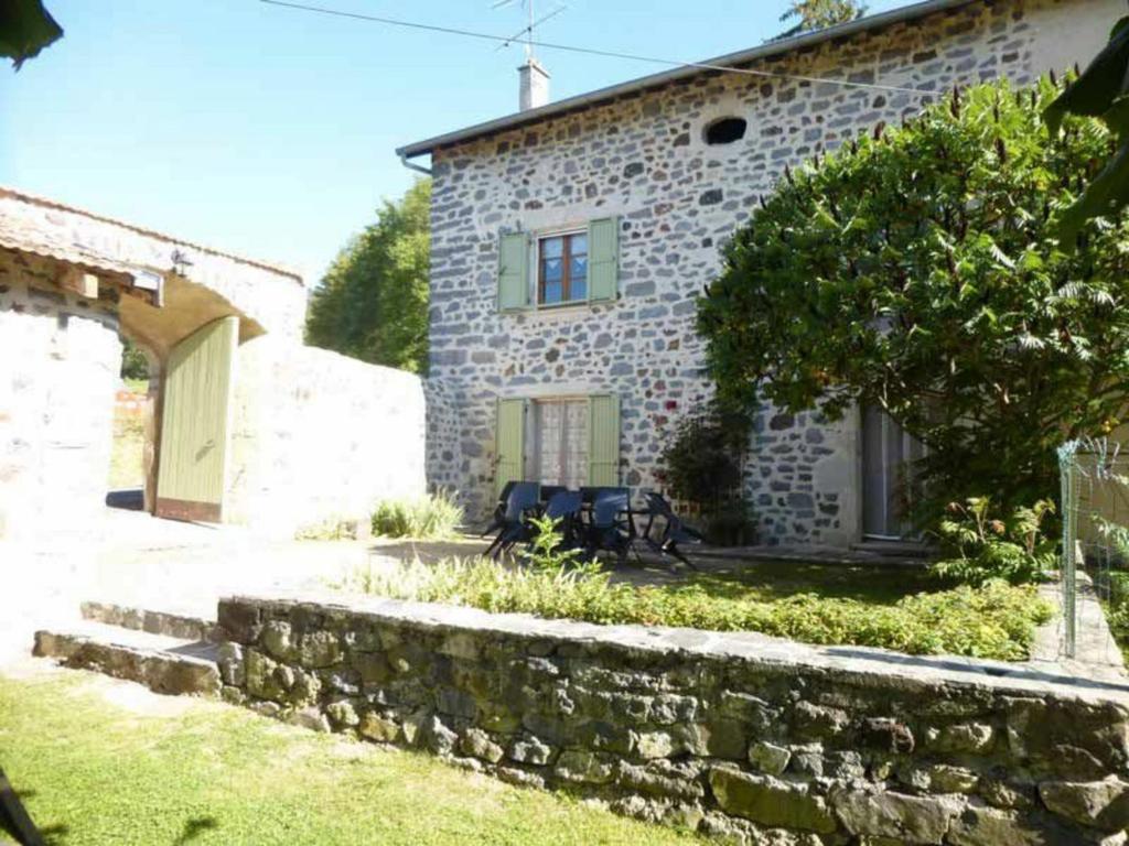 Maison de vacances Gîte Arsac-en-Velay, 4 pièces, 8 personnes - FR-1-582-315 Chemin des Grottes - La Terrasse, 43700 Arsac-en-Velay