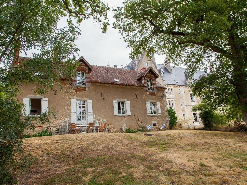 Maison de vacances Gîte Arthon, 6 pièces, 11 personnes - FR-1-591-31 Chandaire, 36330 Arthon