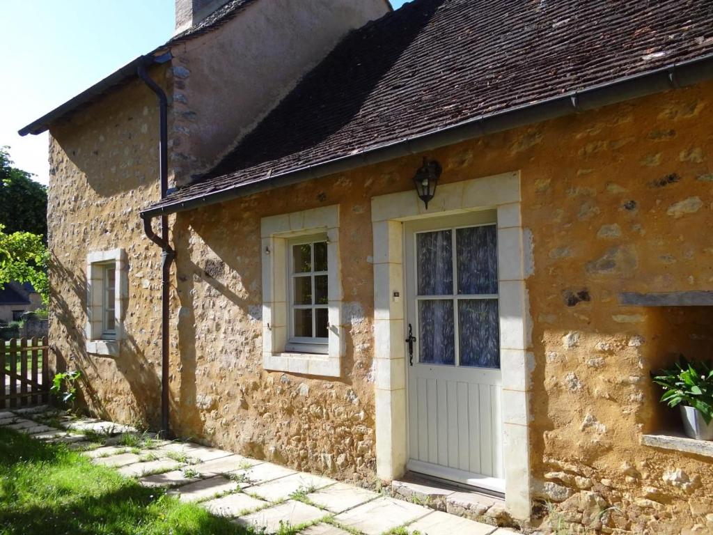 Maison de vacances Gîte Asnières-sur-Vègre, 3 pièces, 5 personnes - FR-1-410-237 2 Place de l'Église, 72430 Asnières-sur-Vègre