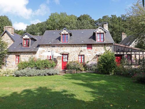 Gîte Athis-Val de Rouvre, 4 pièces, 6 personnes - FR-1-497-172 Bréel france