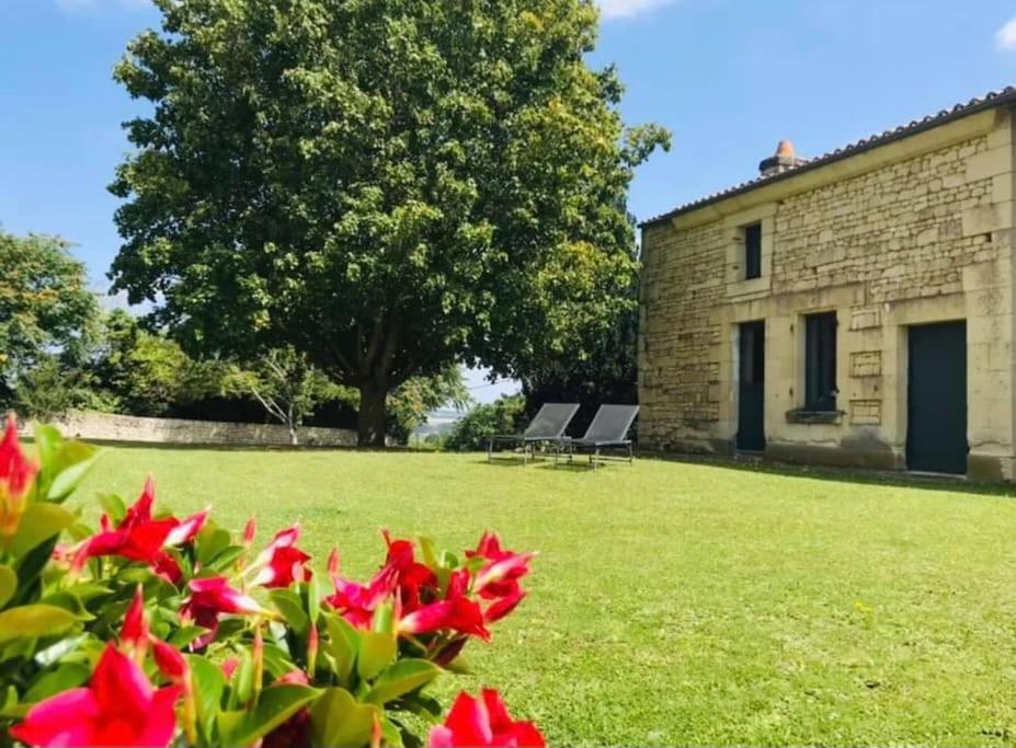 Maison de vacances Gîte Au Boom Coeur - dîner et petit-déjeuner inclus 27 Rue Principale, 79100 Tourtenay