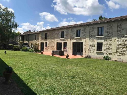 Maison de vacances Gîte Au Boom Coeur - dîner et petit-déjeuner inclus 27 Rue Principale Tourtenay