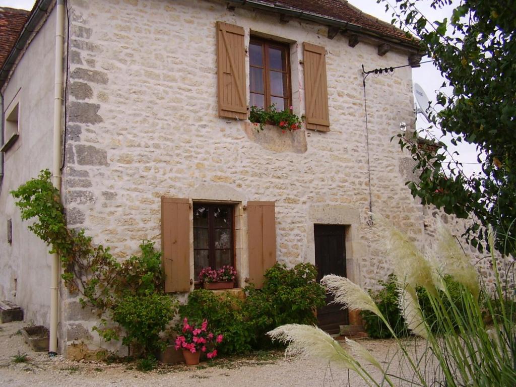 Maison de vacances Gîte au cœur du Lot, la maison de Pauline Les Mazes Nord, 46330 Lentillac du Causse