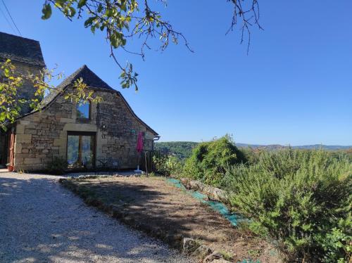 Maison de vacances Gîte au calme avec superbe vue : La Talonie La Talonie Mouret