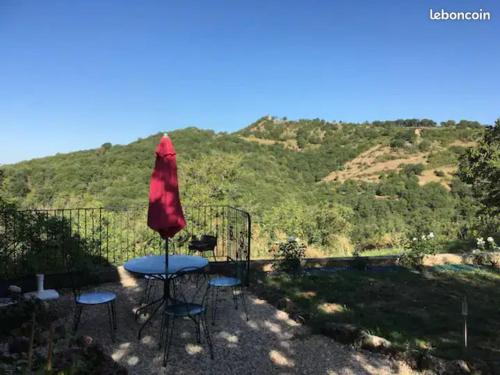 Gîte au calme avec superbe vue : La Talonie Mouret france