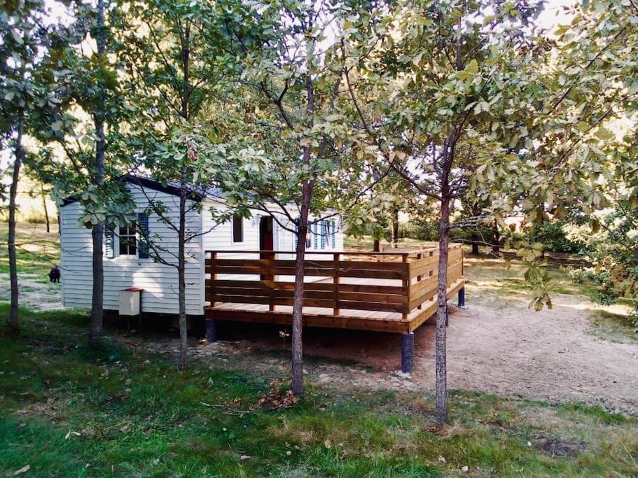 Chalet Gîte au coeur de la forêt - LES HAUTS D'ELEISA 1407 Route de Saint-Sauveur, 47180 Meilhan-sur-Garonne