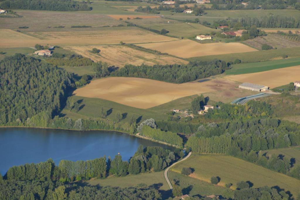 Maison de vacances Gite au Lac du Gouyre Lieudit Foun Blanque Lieudit La Paillasse, 82800 Puygaillard-de-Quercy