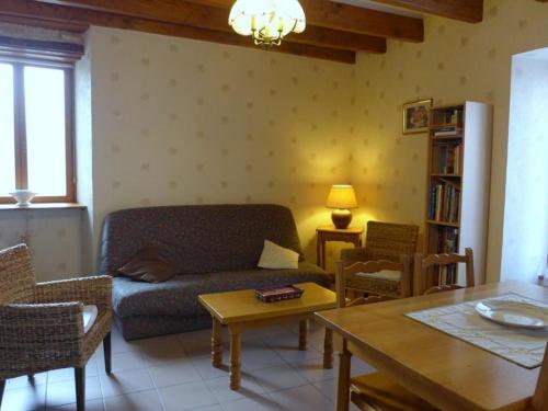 Gîte Aubepierre-sur-Aube, 3 pièces, 5 personnes - FR-1-611-52 Aubepierre-sur-Aube france