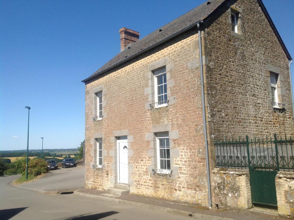Maison de vacances Gite Auvraysien 10p Le Bourg, 61210 La Forêt-Auvray