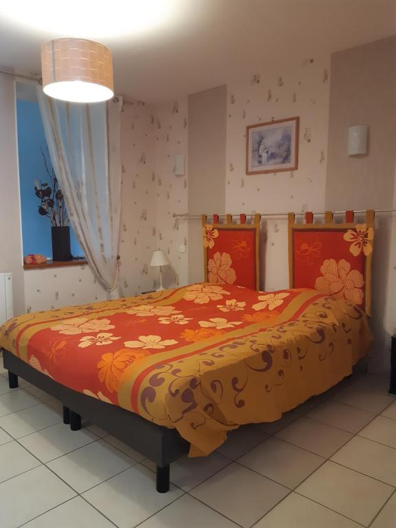 Appartement Gîte AUX 3 PTITS COCHONS 59 Rue Principale   Cuisiat, 01370 Cuisiat