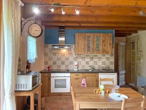 Gîte Avrilly , 2 pièces, 3 personnes - FR-1-489-327 Avrilly france