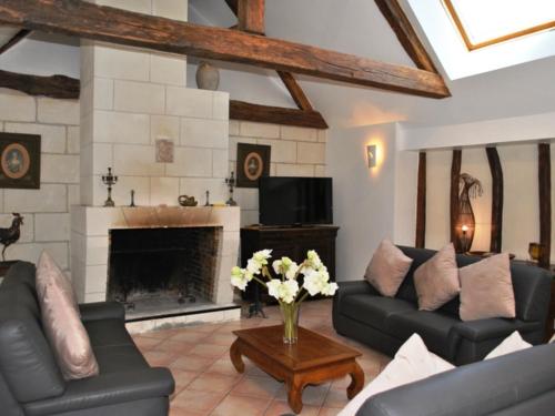 Gîte Azay-sur-Cher, 6 pièces, 11 personnes - FR-1-381-359 Azay-sur-Cher france