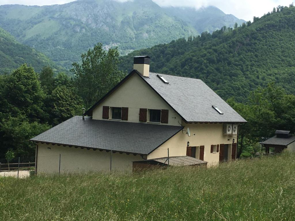 Maison de vacances Gite Ballestan Quartier Meliande, 31440 Saint-Béat