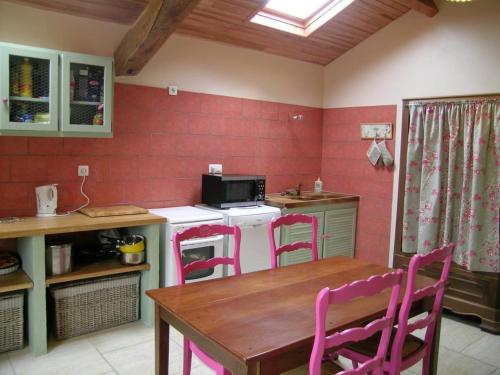 Gîte Barrais-Bussolles, 5 pièces, 7 personnes - FR-1-489-122 Barrais-Bussolles france